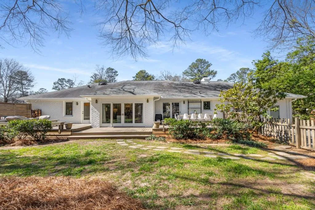 4865 Northway Drive, Atlanta, Georgia 30342, 3 Bedrooms Bedrooms, ,2 BathroomsBathrooms,Residential,Sold,4865 Northway Drive,7531851