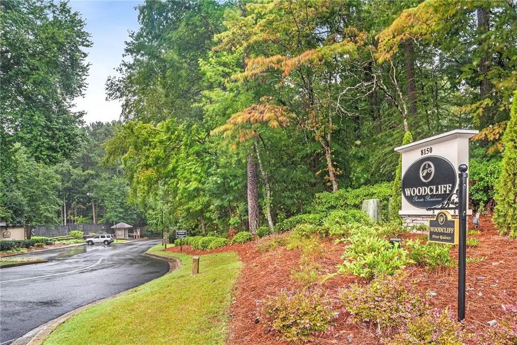 1104 Woodcliff Drive, Atlanta, Georgia 30350, 2 Bedrooms Bedrooms, ,2 BathroomsBathrooms,Residential,Sold,1104 Woodcliff Drive,6945738