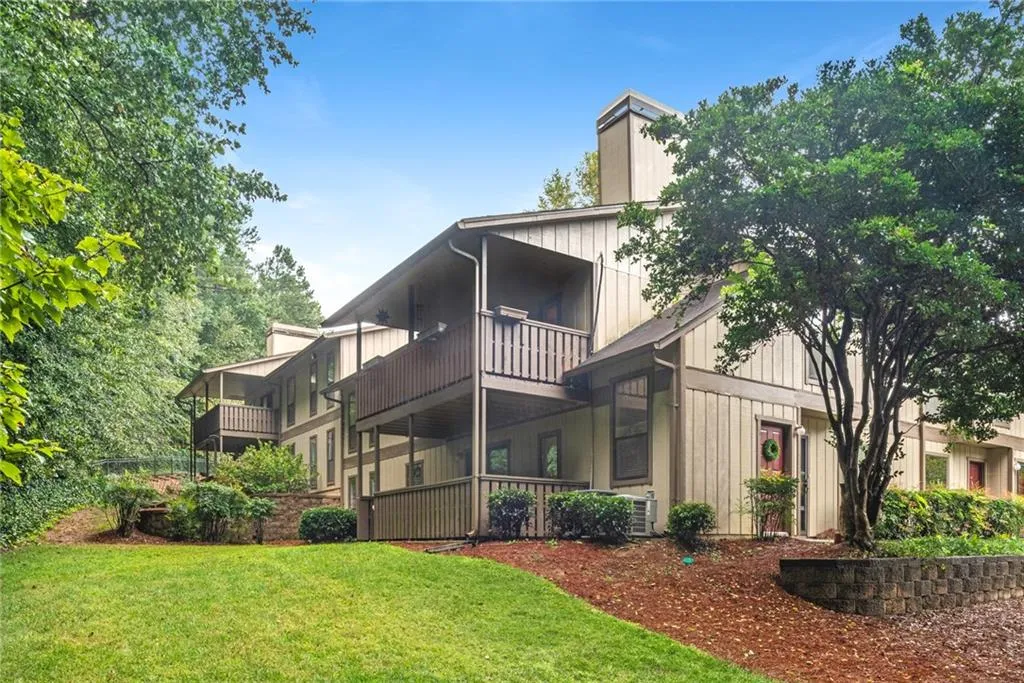 1104 Woodcliff Drive, Atlanta, Georgia 30350, 2 Bedrooms Bedrooms, ,2 BathroomsBathrooms,Residential,Sold,1104 Woodcliff Drive,6945738