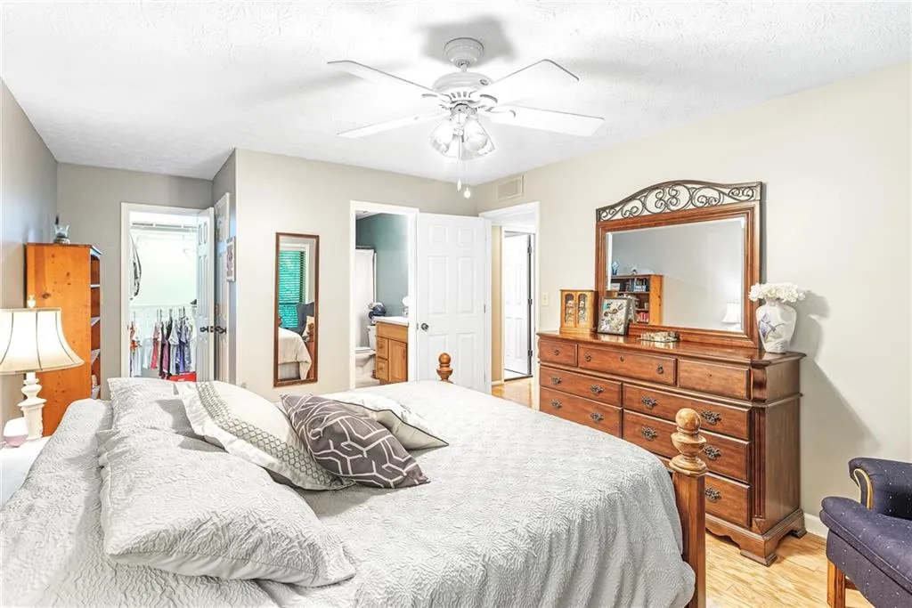 1104 Woodcliff Drive, Atlanta, Georgia 30350, 2 Bedrooms Bedrooms, ,2 BathroomsBathrooms,Residential,Sold,1104 Woodcliff Drive,6945738