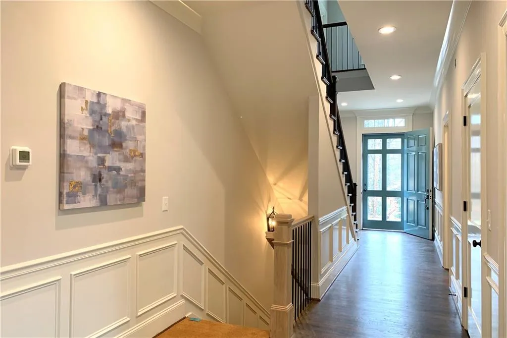 5220 Timber Trail S, Sandy Springs, Georgia 30342, 5 Bedrooms Bedrooms, ,3 BathroomsBathrooms,Residential,Sold,5220 Timber Trail S,6837549