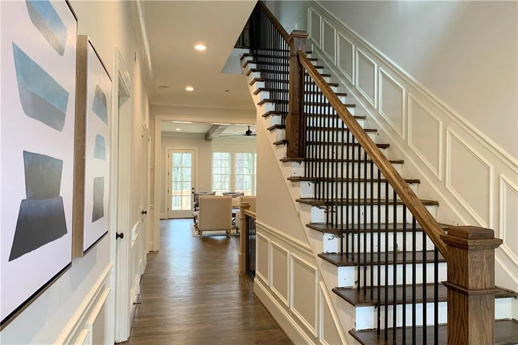 5220 Timber Trail S, Sandy Springs, Georgia 30342, 5 Bedrooms Bedrooms, ,3 BathroomsBathrooms,Residential,Sold,5220 Timber Trail S,6837549
