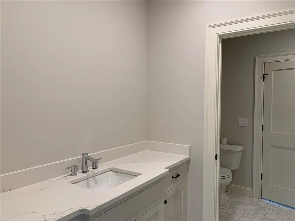 5220 Timber Trail S, Sandy Springs, Georgia 30342, 5 Bedrooms Bedrooms, ,3 BathroomsBathrooms,Residential,Sold,5220 Timber Trail S,6837549