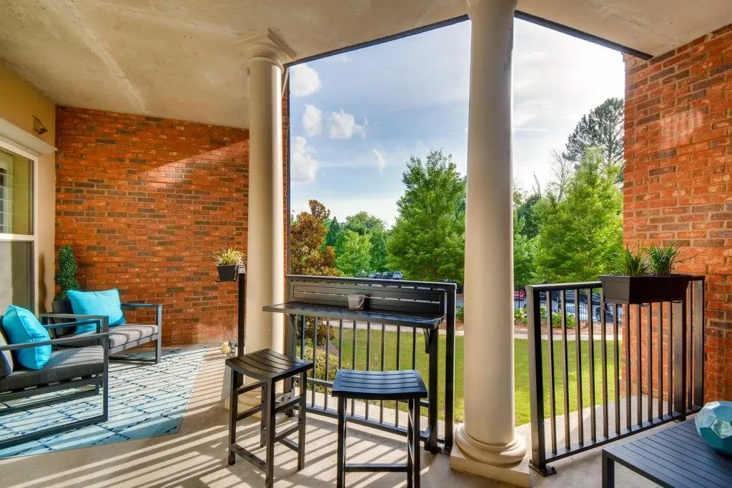 200 River Vista Drive Unit 235, Atlanta, Georgia 30339, 2 Bedrooms Bedrooms, ,2 BathroomsBathrooms,Residential,Sold,200 River Vista Drive Unit 235,6587006