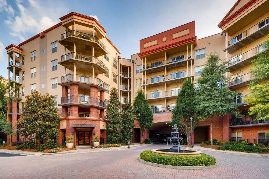 200 River Vista Drive Unit 235, Atlanta, Georgia 30339, 2 Bedrooms Bedrooms, ,2 BathroomsBathrooms,Residential,Sold,200 River Vista Drive Unit 235,6587006