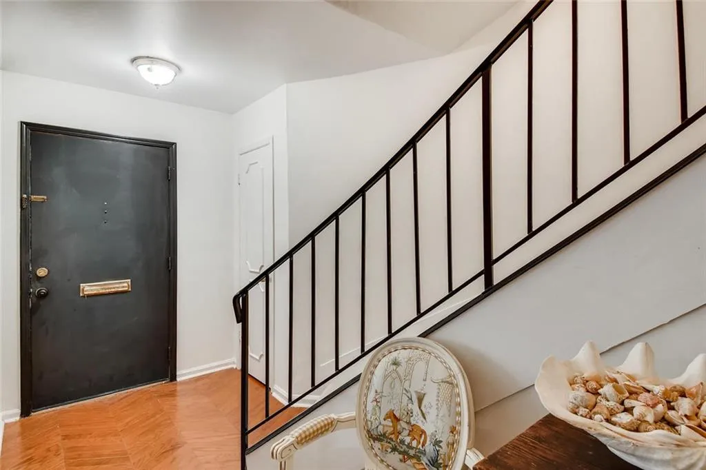 5400 Roswell Road Unit J5, Atlanta, Georgia 30342, 2 Bedrooms Bedrooms, ,2 BathroomsBathrooms,Residential,Sold,5400 Roswell Road Unit J5,6548853