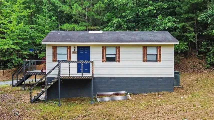 211 John White Road Nw, Resaca, Georgia 30735