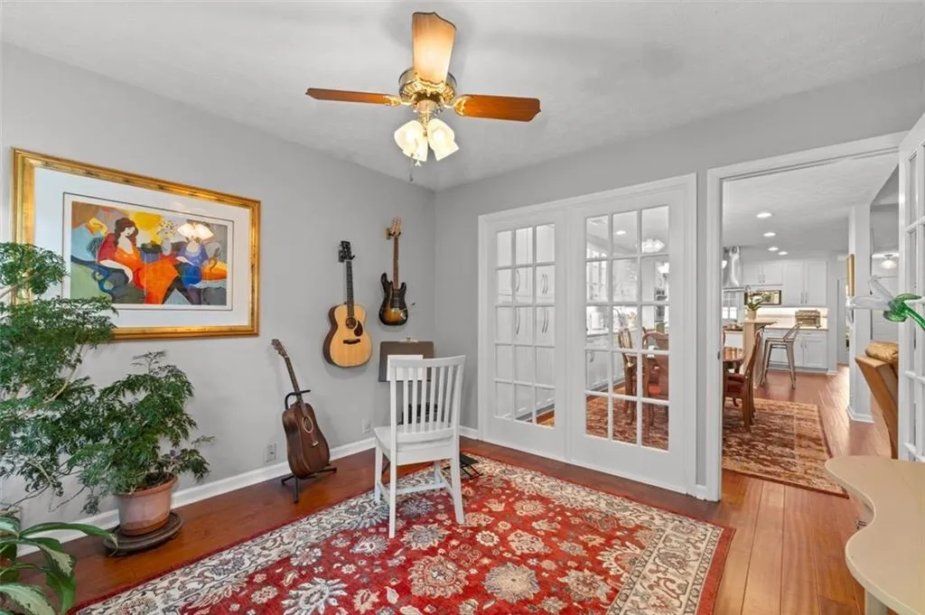 28 Waterford Court, Atlanta, Georgia 30328, 3 Bedrooms Bedrooms, ,2 BathroomsBathrooms,Residential,Sold,28 Waterford Court,7394224