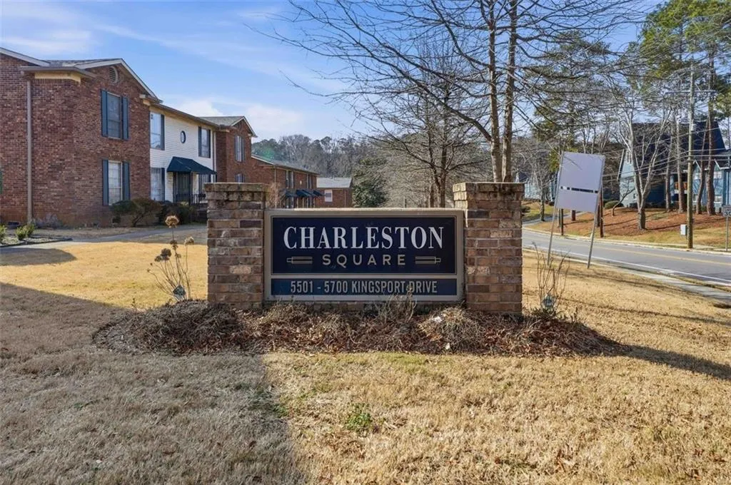 5506 Kingsport Drive, Atlanta, Georgia 30342, 2 Bedrooms Bedrooms, ,1 BathroomBathrooms,Residential,For Sale,5506 Kingsport Drive,7713665