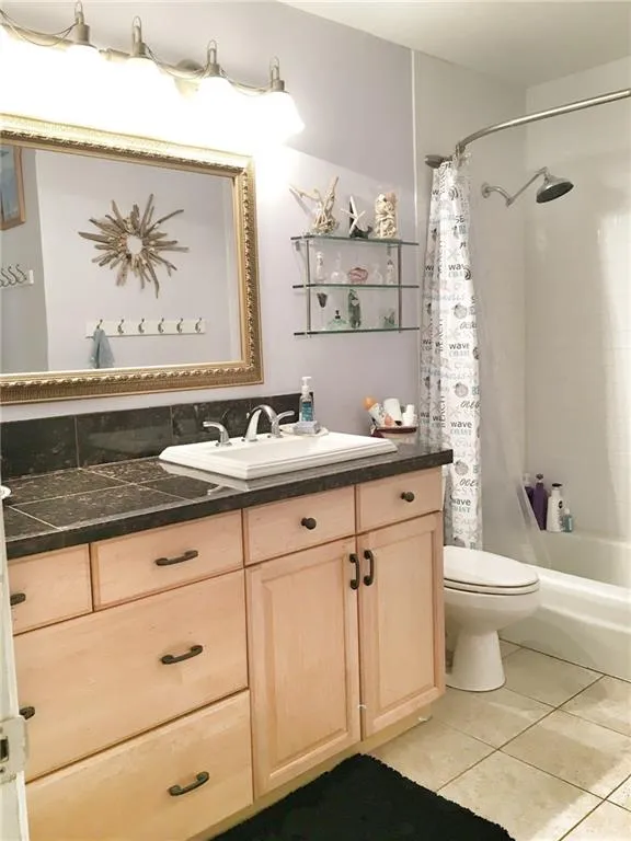 5400 Roswell Road Unit A1, Atlanta, Georgia 30342, 2 Bedrooms Bedrooms, ,1 BathroomBathrooms,Residential,Sold,5400 Roswell Road Unit A1,5822185