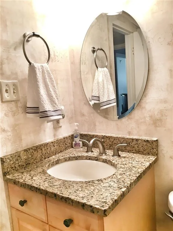 5400 Roswell Road Unit A1, Atlanta, Georgia 30342, 2 Bedrooms Bedrooms, ,1 BathroomBathrooms,Residential,Sold,5400 Roswell Road Unit A1,5822185