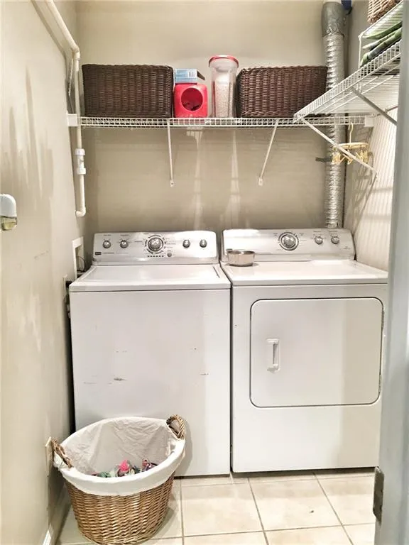 5400 Roswell Road Unit A1, Atlanta, Georgia 30342, 2 Bedrooms Bedrooms, ,1 BathroomBathrooms,Residential,Sold,5400 Roswell Road Unit A1,5822185