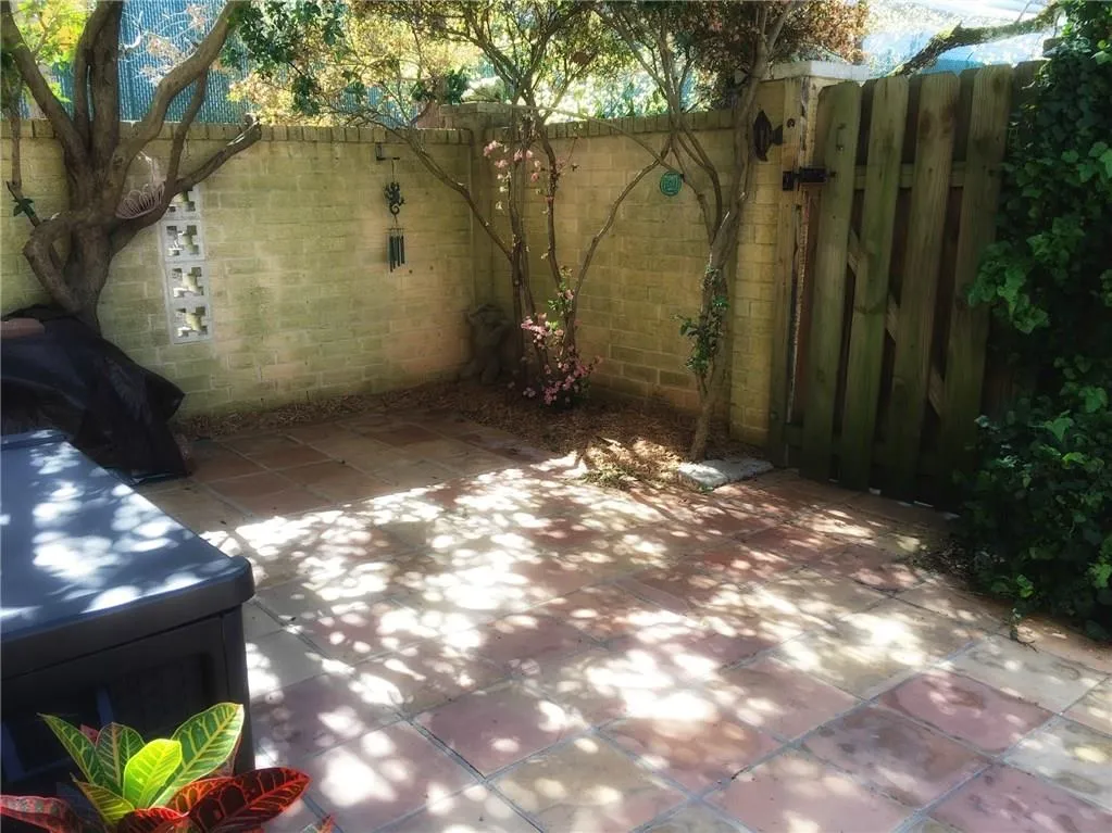 5400 Roswell Road Unit A1, Atlanta, Georgia 30342, 2 Bedrooms Bedrooms, ,1 BathroomBathrooms,Residential,Sold,5400 Roswell Road Unit A1,5822185