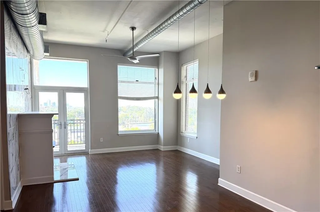 3820 Roswell Road Ne Unit 902, Atlanta, Georgia 30342, 2 Bedrooms Bedrooms, 0 ,2 BathroomsBathrooms,Residential,For Sale,3820 Roswell Road Ne Unit 902,7730952