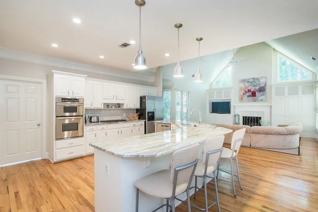215 Gold Creek Court, Sandy Springs, Georgia 30350, 4 Bedrooms Bedrooms, ,3 BathroomsBathrooms,Residential,Sold,215 Gold Creek Court,6046074