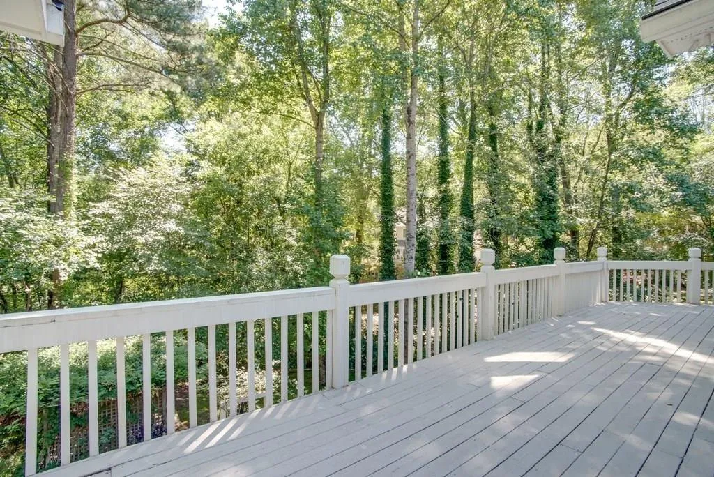 215 Gold Creek Court, Sandy Springs, Georgia 30350, 4 Bedrooms Bedrooms, ,3 BathroomsBathrooms,Residential,Sold,215 Gold Creek Court,6046074