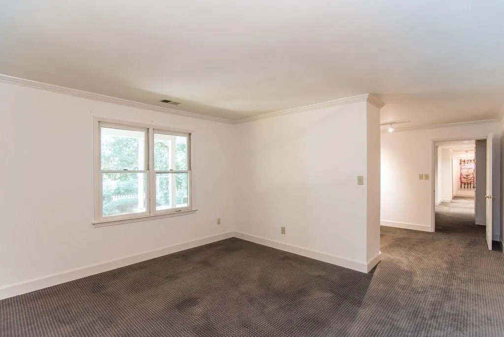 215 Gold Creek Court, Sandy Springs, Georgia 30350, 4 Bedrooms Bedrooms, ,3 BathroomsBathrooms,Residential,Sold,215 Gold Creek Court,6046074