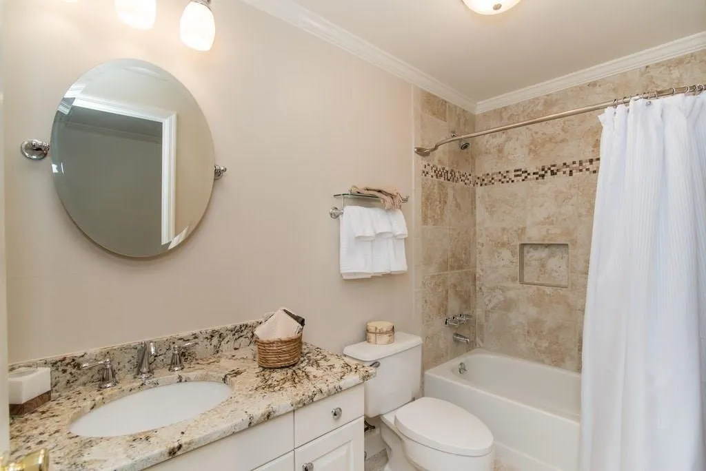 215 Gold Creek Court, Sandy Springs, Georgia 30350, 4 Bedrooms Bedrooms, ,3 BathroomsBathrooms,Residential,Sold,215 Gold Creek Court,6046074