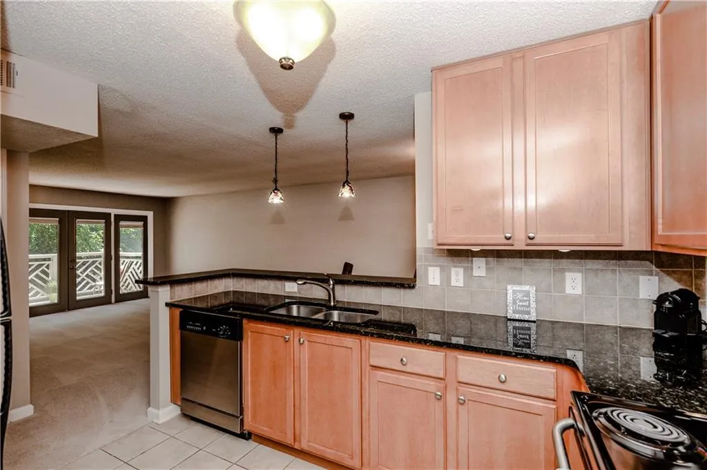 3650 Ashford Dunwoody Road Unit 426, Brookhaven, Georgia 30319, 2 Bedrooms Bedrooms, ,1 BathroomBathrooms,Residential,Sold,3650 Ashford Dunwoody Road Unit 426,5856446