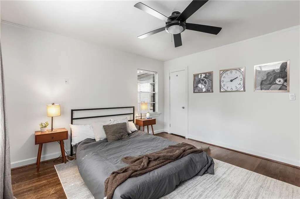2240 Cheshire Bridge Road Ne Unit 206, Atlanta, Georgia 30324, 2 Bedrooms Bedrooms, ,1 BathroomBathrooms,Residential,For Sale,2240 Cheshire Bridge Road Ne Unit 206,7606164