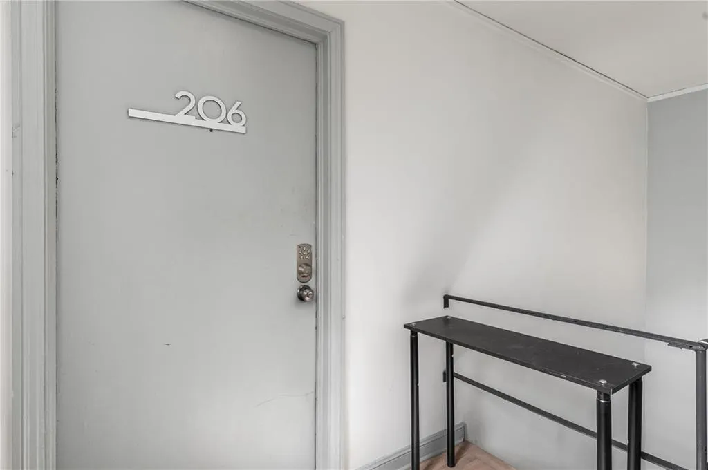 2240 Cheshire Bridge Road Ne Unit 206, Atlanta, Georgia 30324, 2 Bedrooms Bedrooms, ,1 BathroomBathrooms,Residential,For Sale,2240 Cheshire Bridge Road Ne Unit 206,7606164