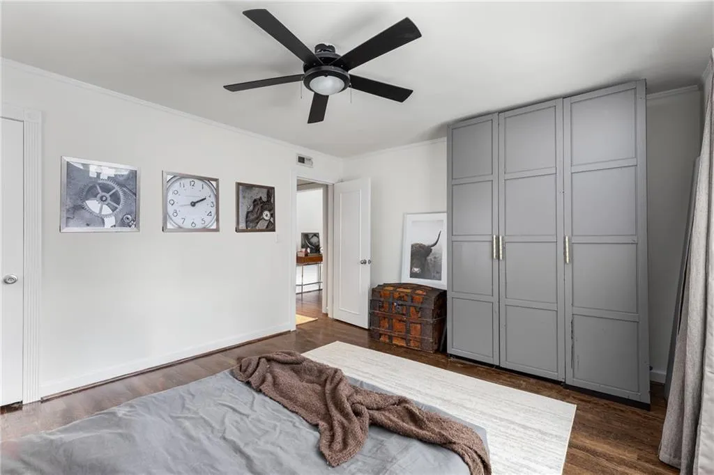 2240 Cheshire Bridge Road Ne Unit 206, Atlanta, Georgia 30324, 2 Bedrooms Bedrooms, ,1 BathroomBathrooms,Residential,For Sale,2240 Cheshire Bridge Road Ne Unit 206,7606164