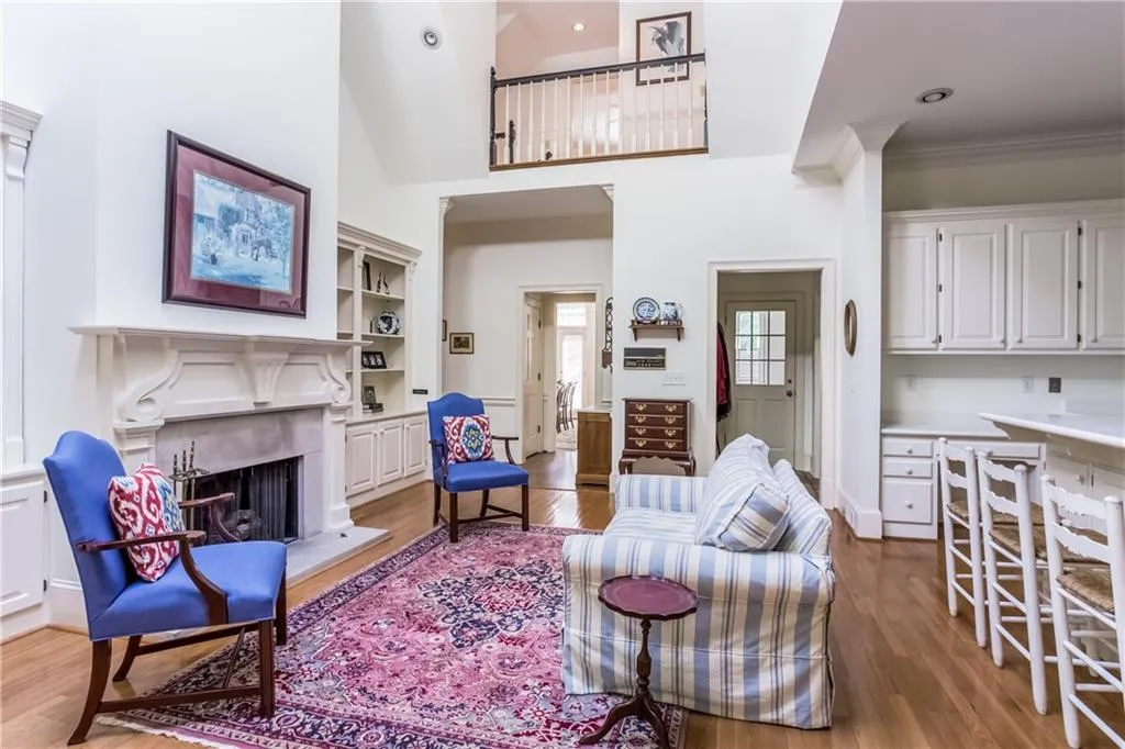 860 Marseilles Drive, Sandy Springs, Georgia 30327, 6 Bedrooms Bedrooms, ,5 BathroomsBathrooms,Residential,Sold,860 Marseilles Drive,5709737