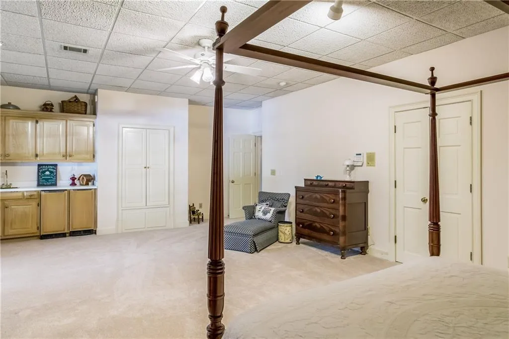 860 Marseilles Drive, Sandy Springs, Georgia 30327, 6 Bedrooms Bedrooms, ,5 BathroomsBathrooms,Residential,Sold,860 Marseilles Drive,5709737