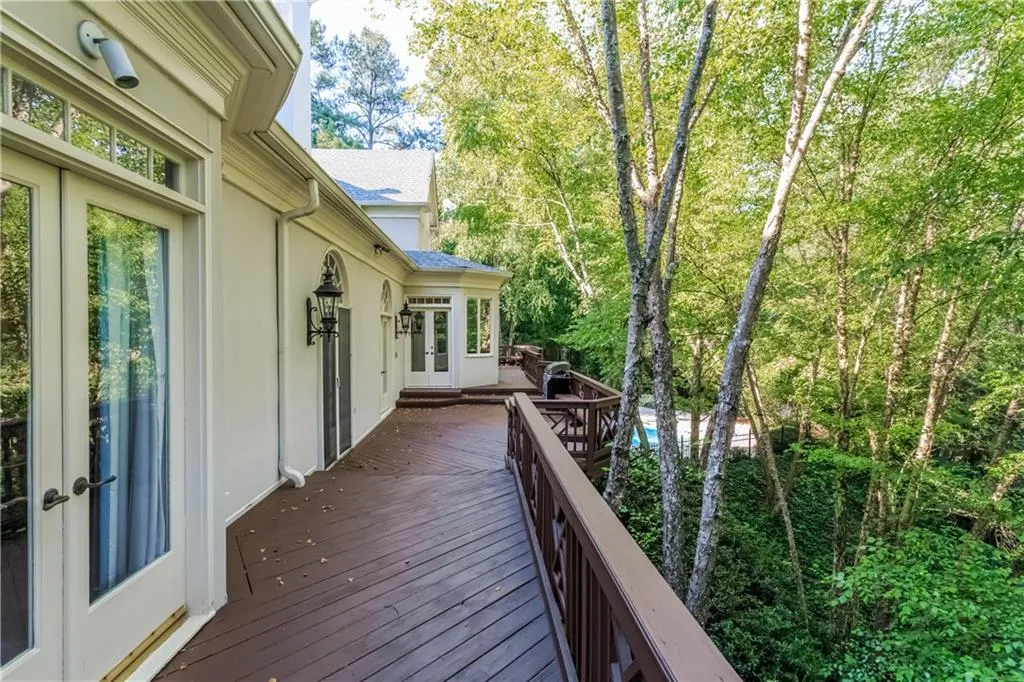 860 Marseilles Drive, Sandy Springs, Georgia 30327, 6 Bedrooms Bedrooms, ,5 BathroomsBathrooms,Residential,Sold,860 Marseilles Drive,5709737