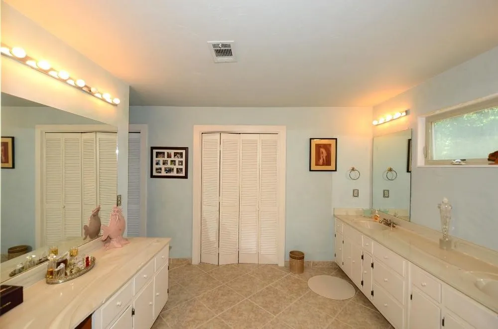 545 Calaveras Drive, Sandy Springs, Georgia 30350, 4 Bedrooms Bedrooms, ,4 BathroomsBathrooms,Residential,Sold,545 Calaveras Drive,5661742