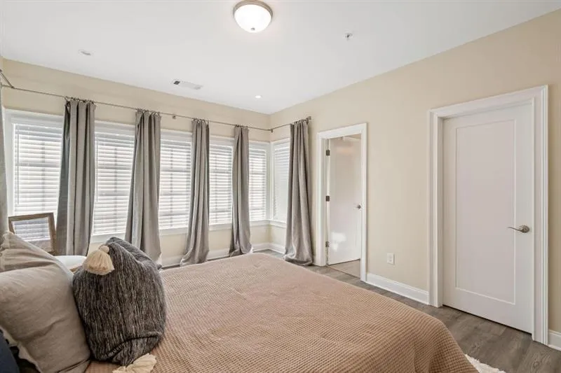 6656 Cadence Boulevard, Atlanta, Georgia 30328, 3 Bedrooms Bedrooms, ,3 BathroomsBathrooms,Residential,Sold,6656 Cadence Boulevard,7127743