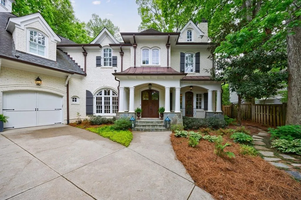 1412 Lanier Manor Ne, Atlanta, Georgia 30319, 5 Bedrooms Bedrooms, ,5 BathroomsBathrooms,Residential,For Sale,1412 Lanier Manor Ne,7605632