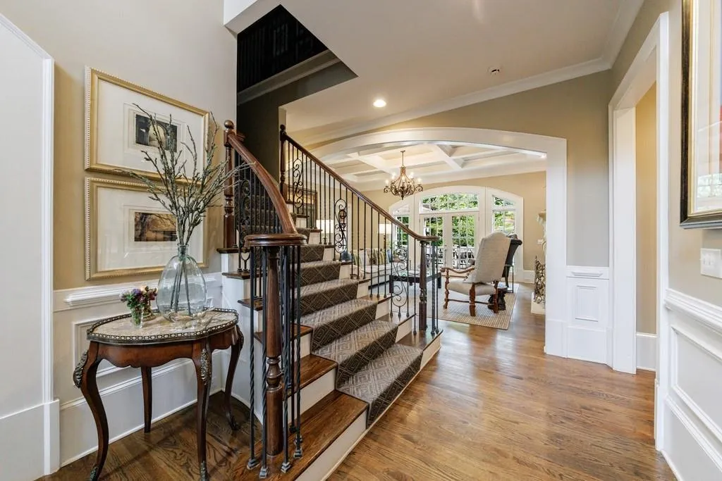 1412 Lanier Manor Ne, Atlanta, Georgia 30319, 5 Bedrooms Bedrooms, ,5 BathroomsBathrooms,Residential,For Sale,1412 Lanier Manor Ne,7605632