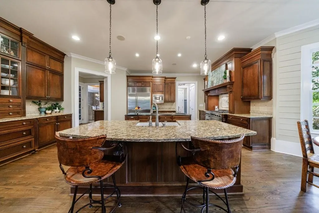1412 Lanier Manor Ne, Atlanta, Georgia 30319, 5 Bedrooms Bedrooms, ,5 BathroomsBathrooms,Residential,For Sale,1412 Lanier Manor Ne,7605632