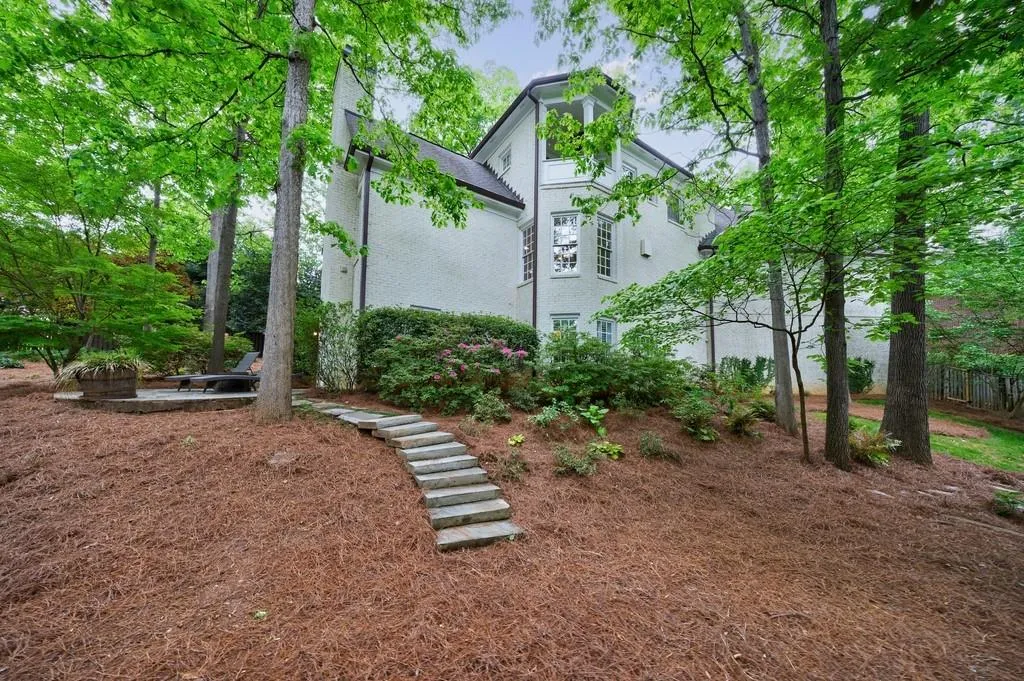 1412 Lanier Manor Ne, Atlanta, Georgia 30319, 5 Bedrooms Bedrooms, ,5 BathroomsBathrooms,Residential,For Sale,1412 Lanier Manor Ne,7605632