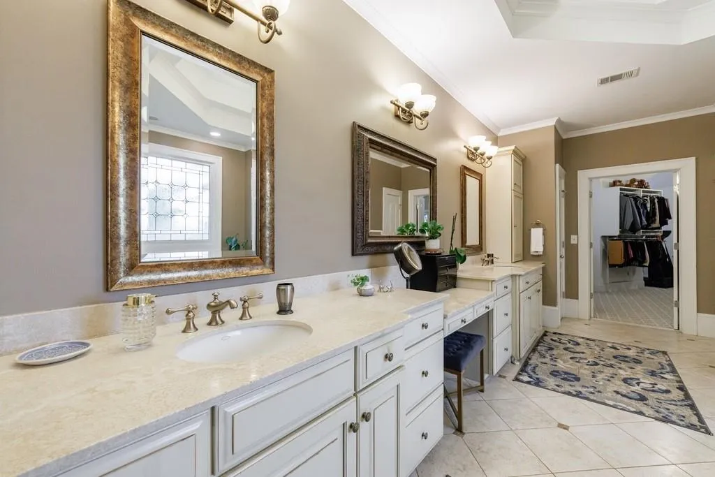 1412 Lanier Manor Ne, Atlanta, Georgia 30319, 5 Bedrooms Bedrooms, ,5 BathroomsBathrooms,Residential,For Sale,1412 Lanier Manor Ne,7605632