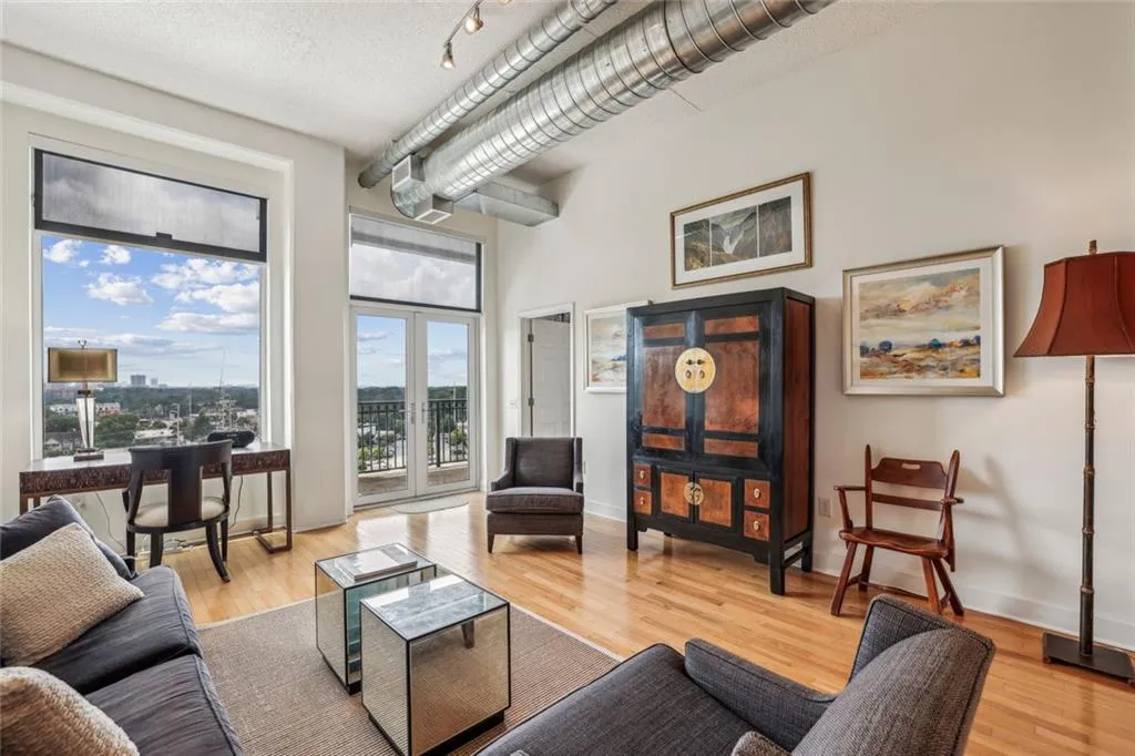 3820 Roswell Road Ne Unit 1004, Atlanta, Georgia 30342, 1 Bedroom Bedrooms, ,1 BathroomBathrooms,Residential,For Sale,3820 Roswell Road Ne Unit 1004,7631047