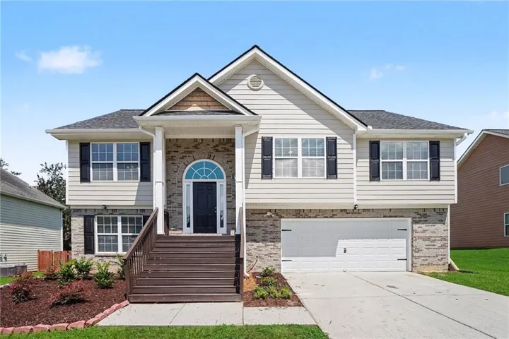 1131 Rose Terrace Circle, Loganville, Georgia 30052