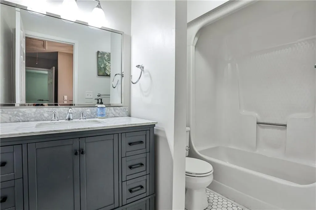 2302 Colonial Drive Ne, Brookhaven, Georgia 30319, 3 Bedrooms Bedrooms, 0 ,2 BathroomsBathrooms,Residential,For Sale,2302 Colonial Drive Ne,7729332