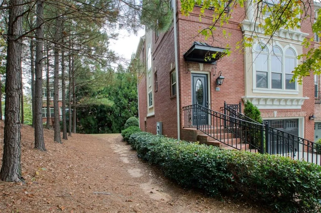 918 Boudreau Court, Sandy Springs, Georgia 30328, 4 Bedrooms Bedrooms, ,3 BathroomsBathrooms,Residential,Sold,918 Boudreau Court,6808448