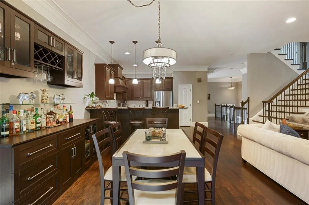 918 Boudreau Court, Sandy Springs, Georgia 30328, 4 Bedrooms Bedrooms, ,3 BathroomsBathrooms,Residential,Sold,918 Boudreau Court,6808448