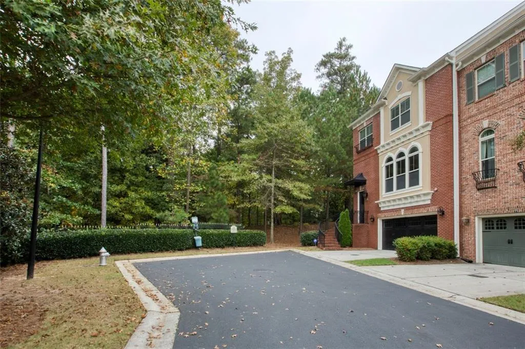 918 Boudreau Court, Sandy Springs, Georgia 30328, 4 Bedrooms Bedrooms, ,3 BathroomsBathrooms,Residential,Sold,918 Boudreau Court,6808448
