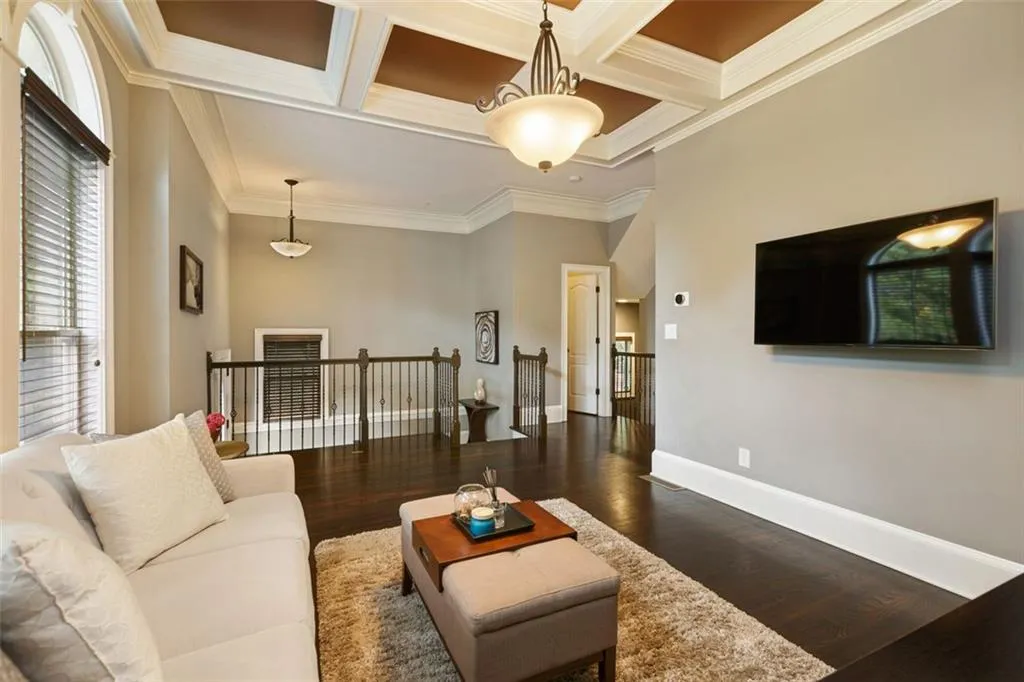 918 Boudreau Court, Sandy Springs, Georgia 30328, 4 Bedrooms Bedrooms, ,3 BathroomsBathrooms,Residential,Sold,918 Boudreau Court,6808448