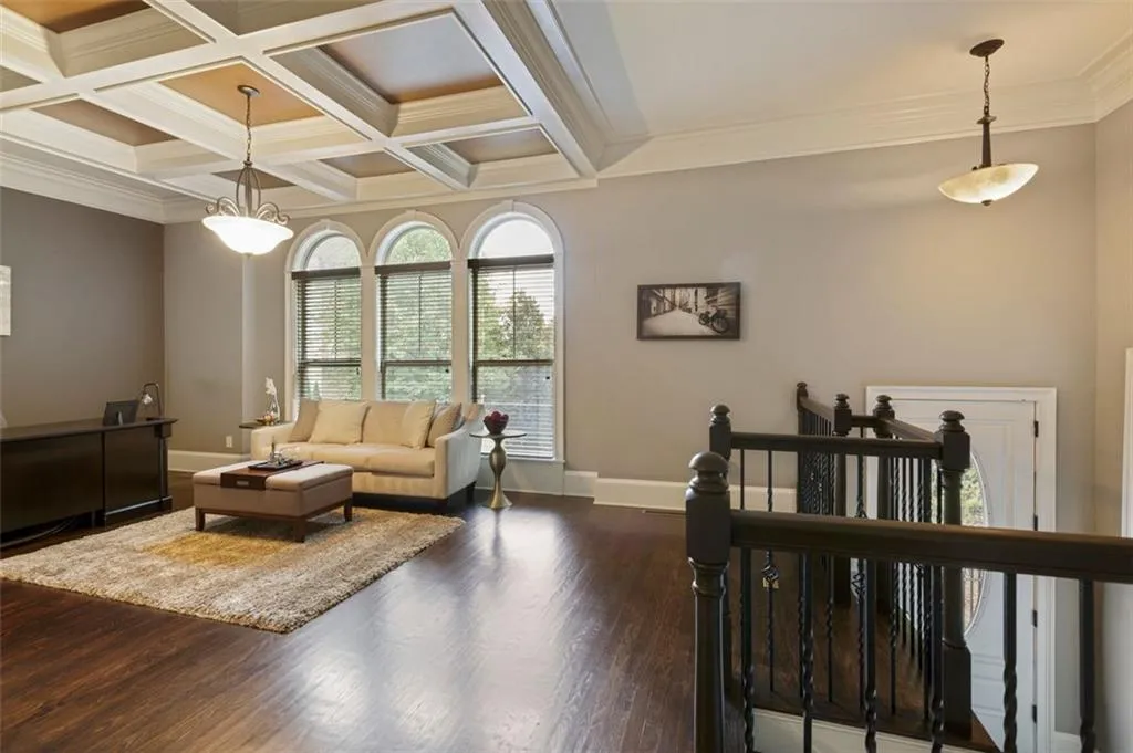 918 Boudreau Court, Sandy Springs, Georgia 30328, 4 Bedrooms Bedrooms, ,3 BathroomsBathrooms,Residential,Sold,918 Boudreau Court,6808448