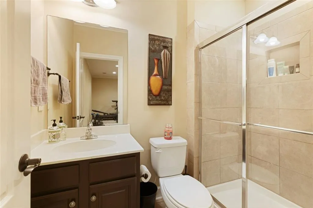 918 Boudreau Court, Sandy Springs, Georgia 30328, 4 Bedrooms Bedrooms, ,3 BathroomsBathrooms,Residential,Sold,918 Boudreau Court,6808448