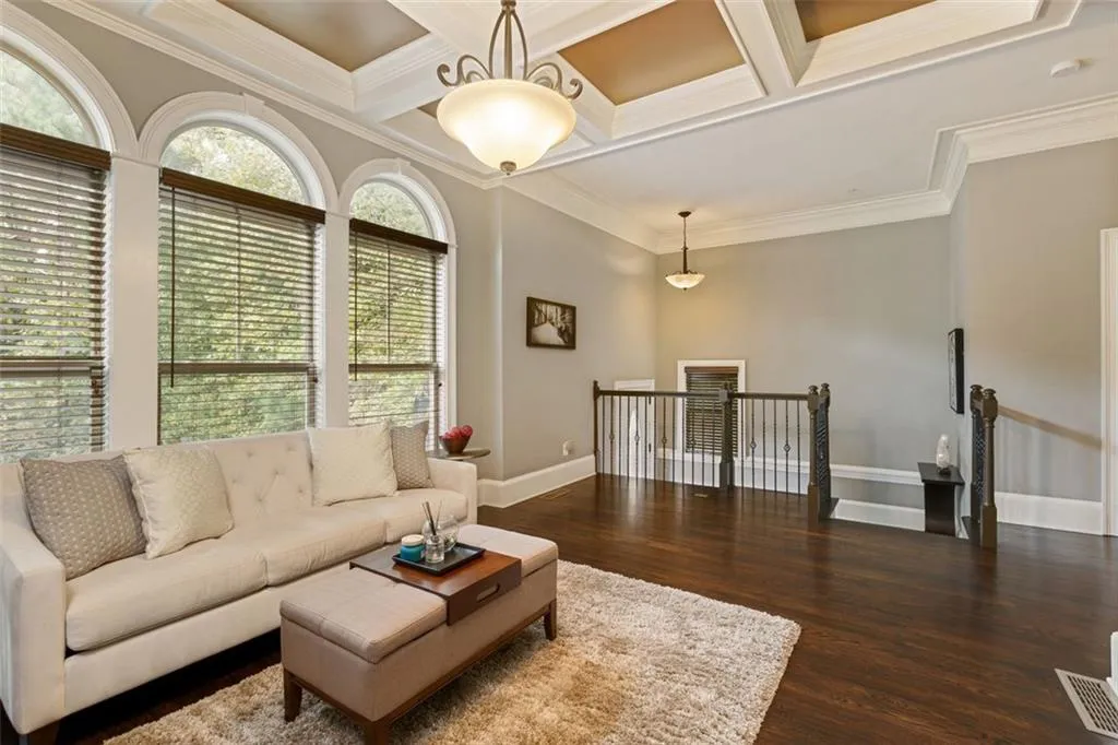 918 Boudreau Court, Sandy Springs, Georgia 30328, 4 Bedrooms Bedrooms, ,3 BathroomsBathrooms,Residential,Sold,918 Boudreau Court,6808448