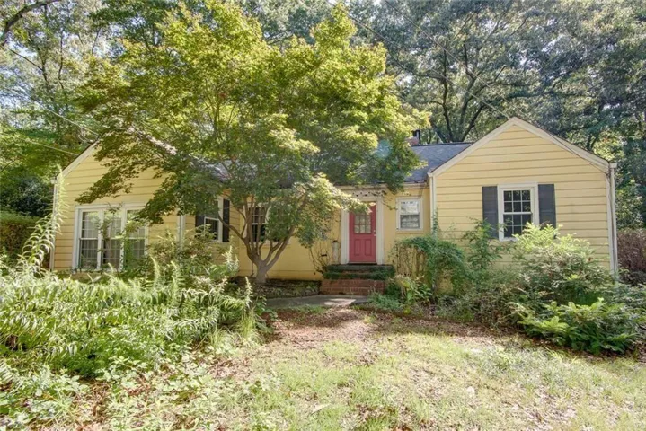 453 N Pineview Court, Decatur, Georgia 30030