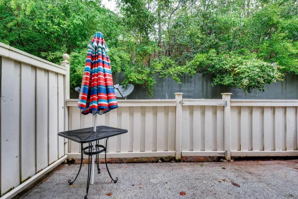 6900 Roswell Road Unit I-8, Atlanta, Georgia 30328, 3 Bedrooms Bedrooms, ,2 BathroomsBathrooms,Residential,Sold,6900 Roswell Road Unit I-8,6001472