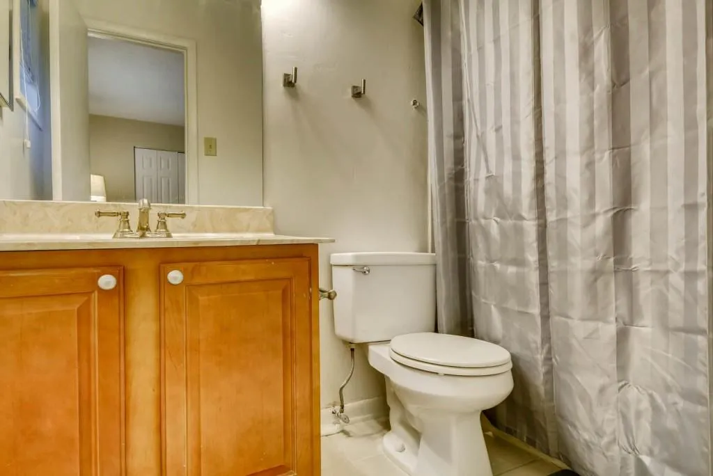 6900 Roswell Road Unit I-8, Atlanta, Georgia 30328, 3 Bedrooms Bedrooms, ,2 BathroomsBathrooms,Residential,Sold,6900 Roswell Road Unit I-8,6001472