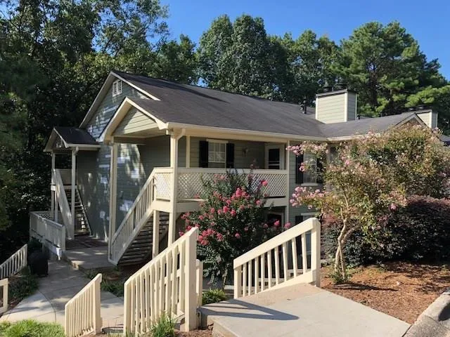 1004 Vicksburg Place Unit 1004, Sandy Springs, Georgia 30350, 2 Bedrooms Bedrooms, ,2 BathroomsBathrooms,Residential,Sold,1004 Vicksburg Place Unit 1004,6053867